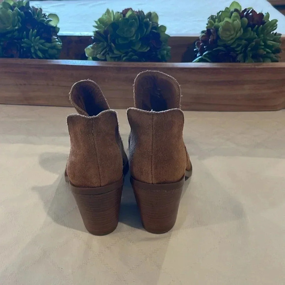 Steve Madden Aker Booties suede leather boot boots women’s 7.5 EUC - Picture 4 of 8